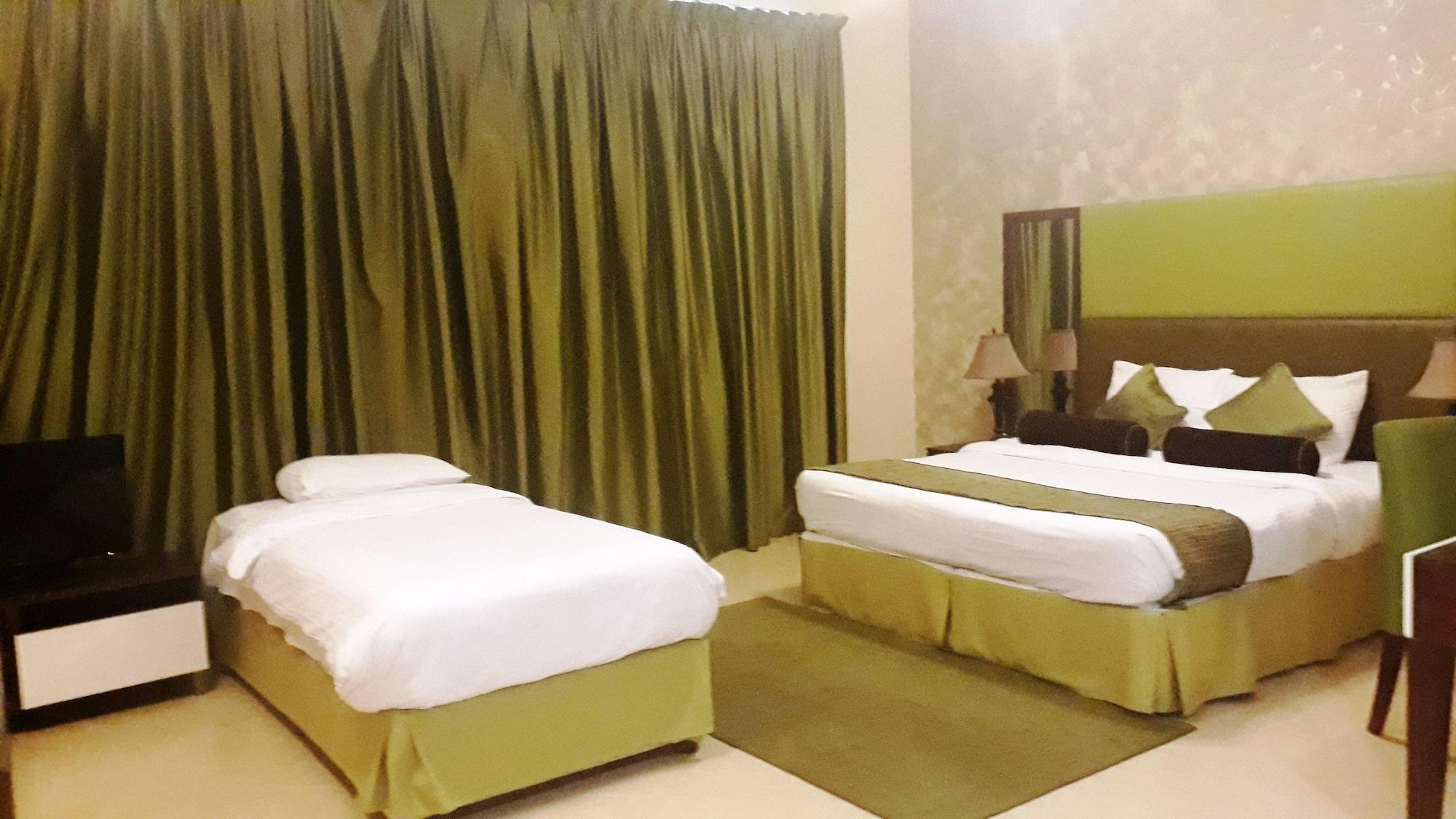 Al Waleed Palace Hotel Apartment Al Barsha Dubaj Exteriér fotografie
